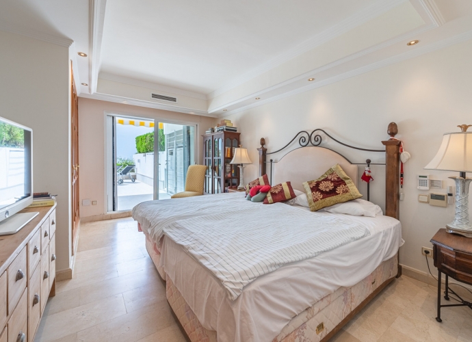 Apartamento Planta Media en The Golden Mile - 10