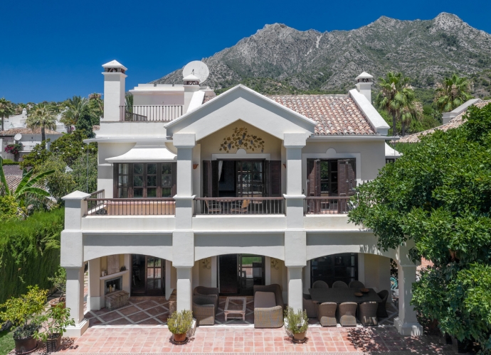 Villa Independiente en Sierra Blanca - 2