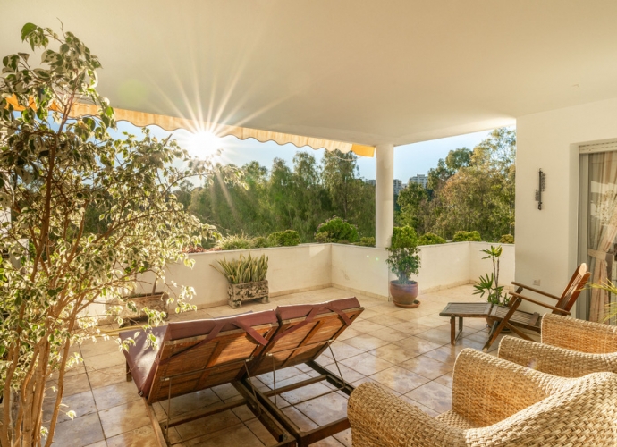Apartamento Planta Media en Guadalmina Alta - 3
