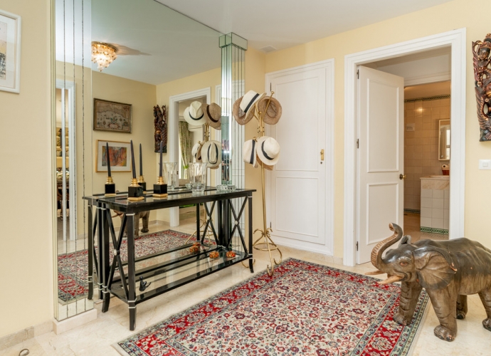 Apartamento Planta Media en Guadalmina Alta - 9