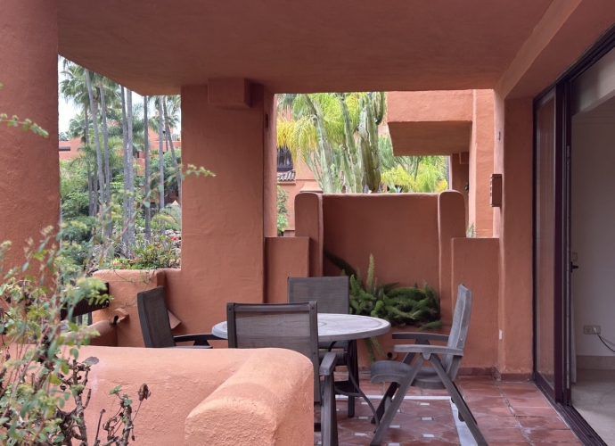 Appartement milieu d’Etage situé à Puerto Banús La Alzambra Vasari  - 10