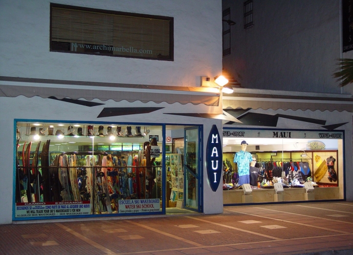 Commercial Shop in Puerto Banús - 1