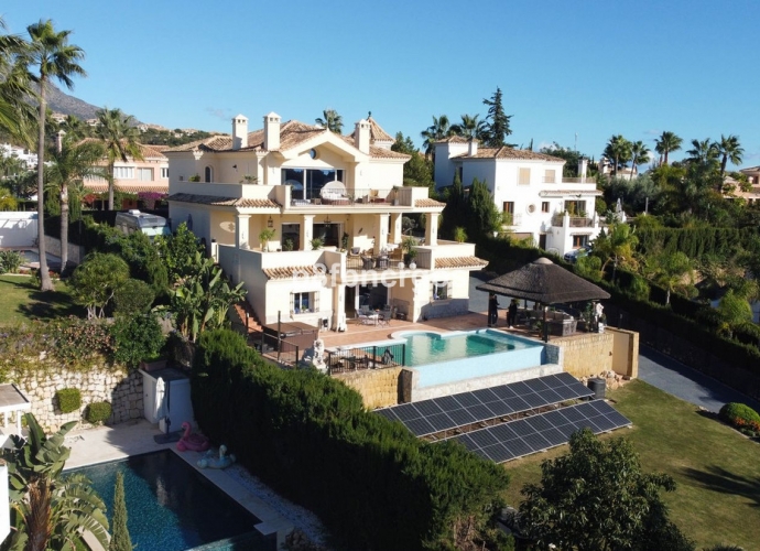 Villa indépendante situé à Nueva Andalucía Villas en Nueva Andalucia  - 1