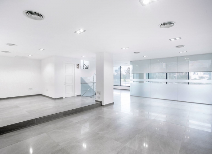 Commercial Building in San Pedro de Alcántara - 6