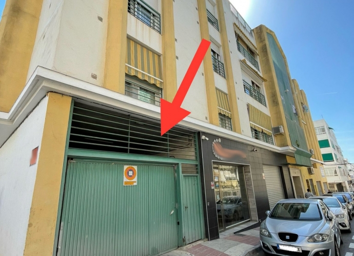 Commercial Parking Space in San Pedro de Alcántara - 1