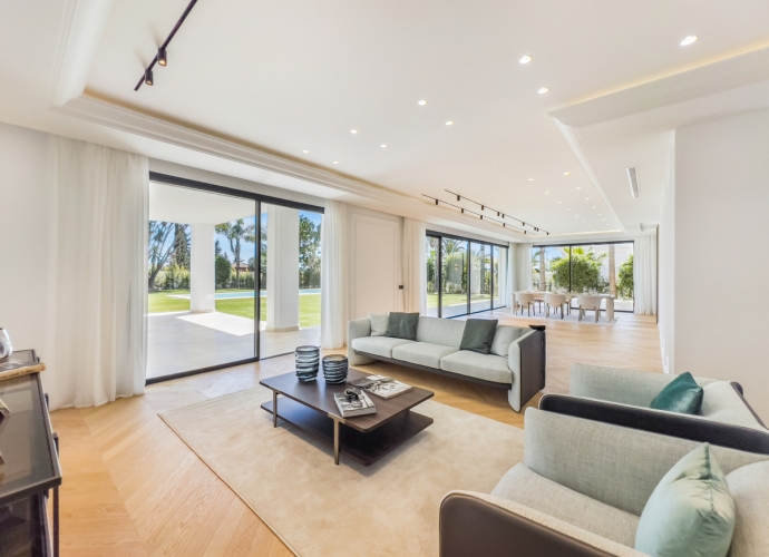 Villa Detached in The Golden Mile Villas en The Golden Mile  - 3