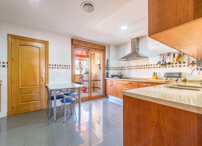 Apartamento Planta Media en The Golden Mile - 7