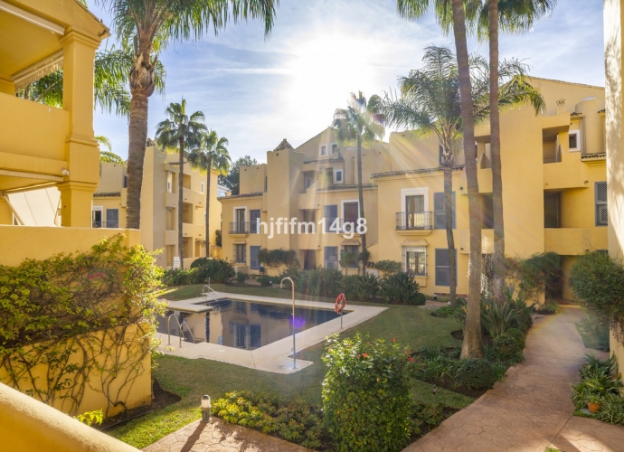 Apartamento Planta Baja en Nagüeles Single Home  - 3