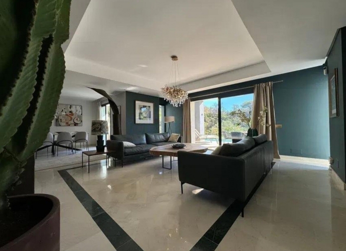 Villa Detached in Elviria - 8