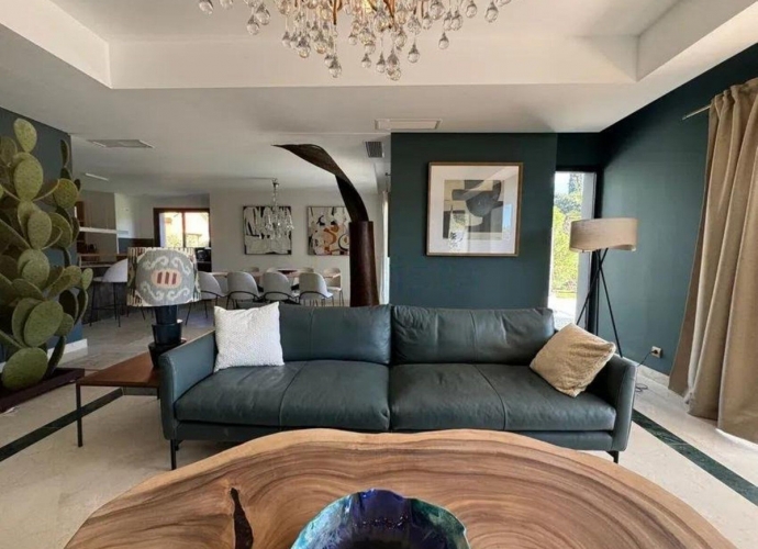Villa Detached in Elviria - 9
