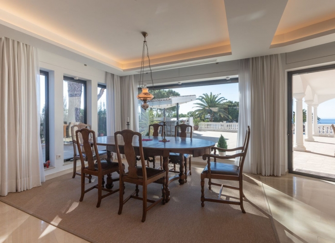 Villa Detached in Elviria - 9