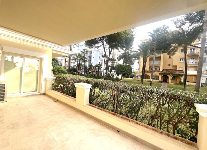 Apartment Ground Floor in Puerto Banús - 1