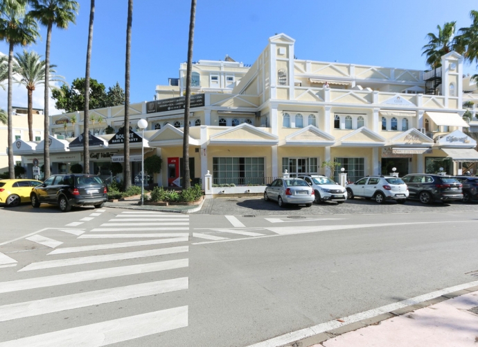 Commercial Office situé à Nueva Andalucía - 1