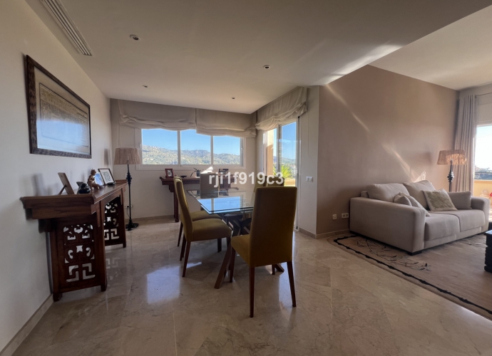 Apartment Middle Floor in Elviria - 3