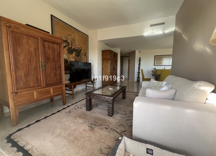 Apartment Middle Floor in Elviria - 4