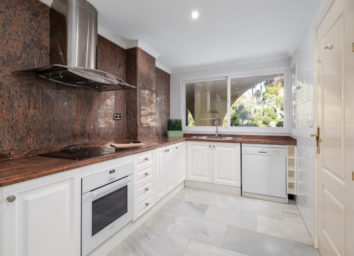 Appartement milieu d’Etage situé à Nueva Andalucía - 8