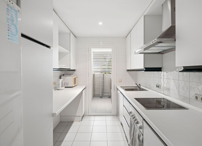 Appartement milieu d’Etage situé à Puerto Banús - 5