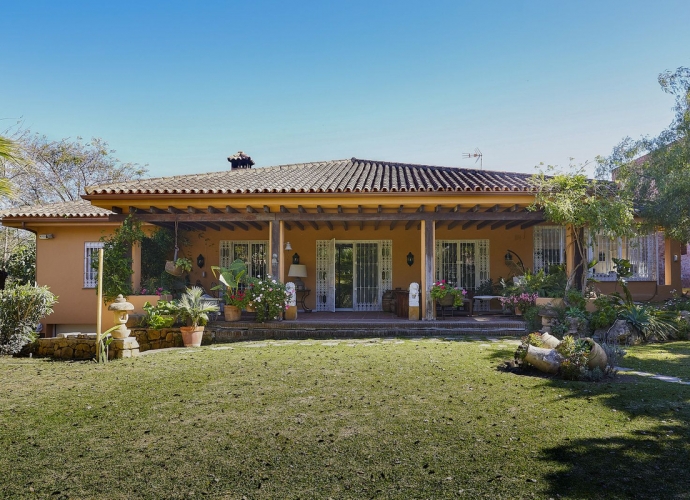 Villa Detached in Puerto Banús - 2