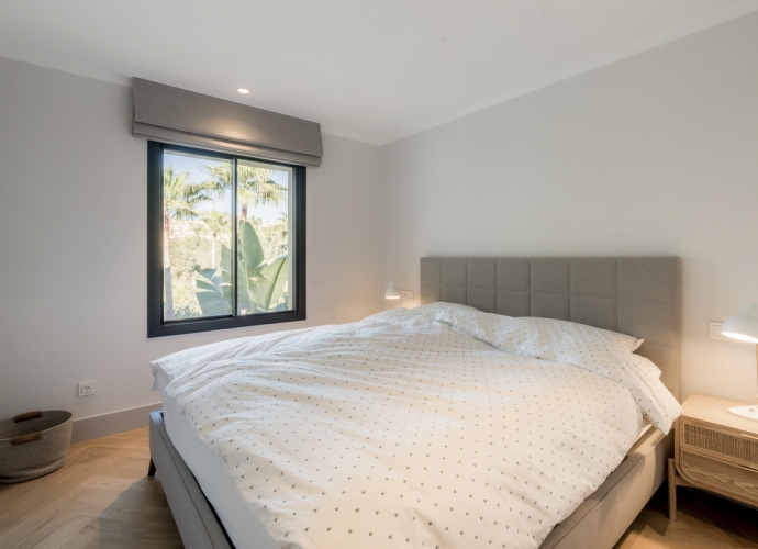 Appartement milieu d’Etage situé à Nueva Andalucía Palacetes los Belvederes  - 6