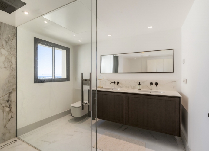 Appartement milieu d’Etage situé à Nueva Andalucía Palacetes los Belvederes  - 8
