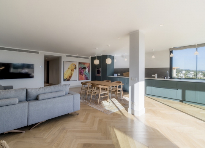 Appartement milieu d’Etage situé à Nueva Andalucía Palacetes los Belvederes  - 9