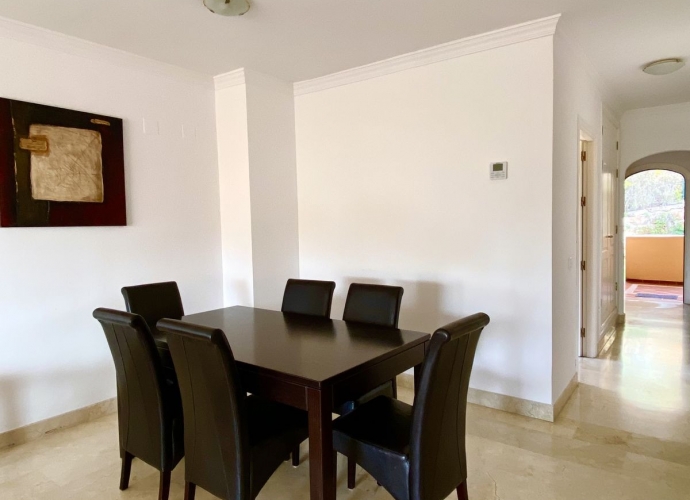 Apartment Middle Floor in Elviria - 8