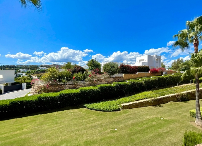 Apartamento Planta Baja en Benahavís - 1