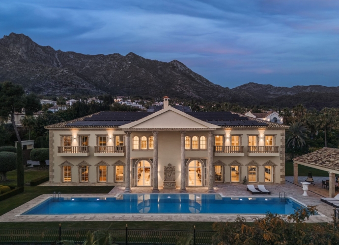 Villa Detached in Sierra Blanca - 3