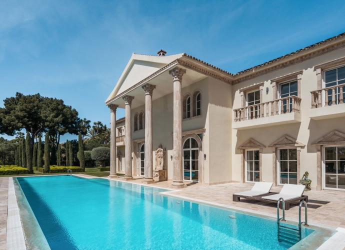Villa Detached in Sierra Blanca - 8