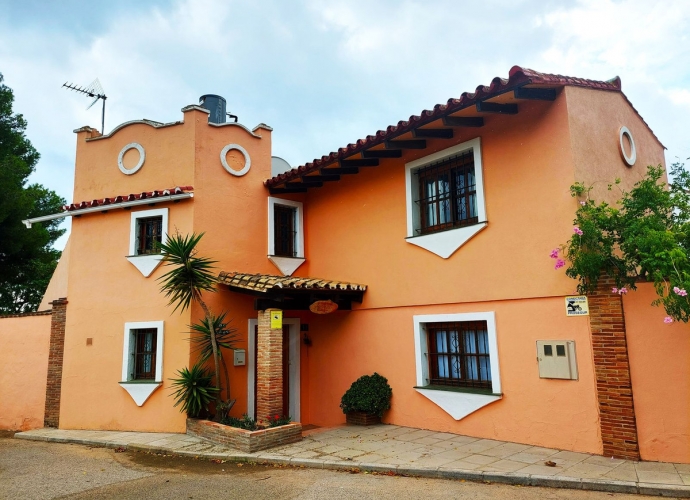 Villa Detached in Cancelada - 1