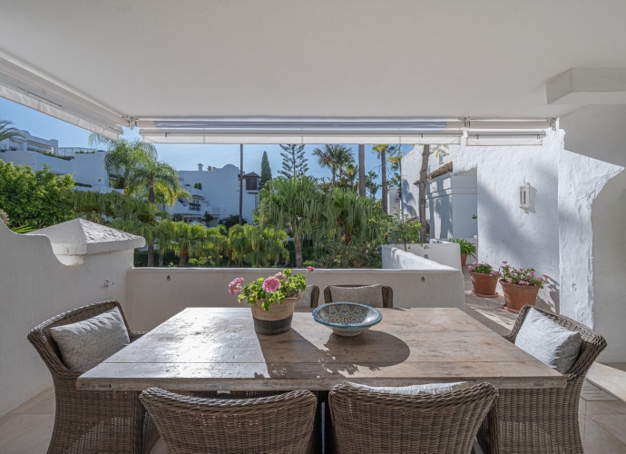 Apartment Middle Floor in Marbella Alhambra del Mar  - 7