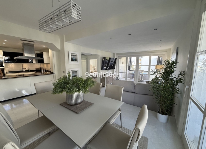 Apartment Middle Floor in Elviria - 4