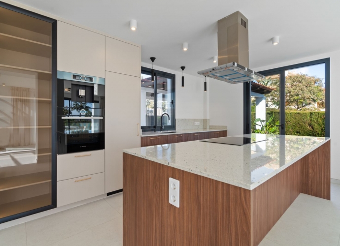 Villa Detached in Elviria - 8