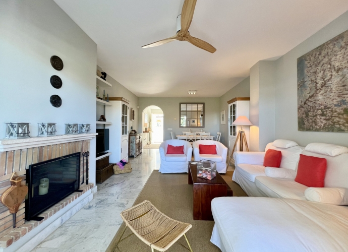 Apartamento Planta Media en Guadalmina Baja - 2