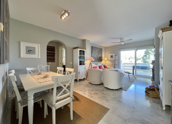 Apartamento Planta Media en Guadalmina Baja - 4