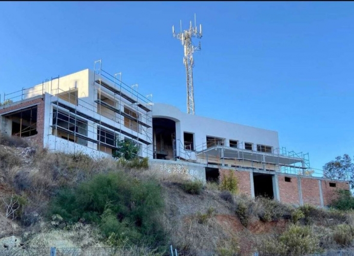 Villa Detached in Las Chapas - 1