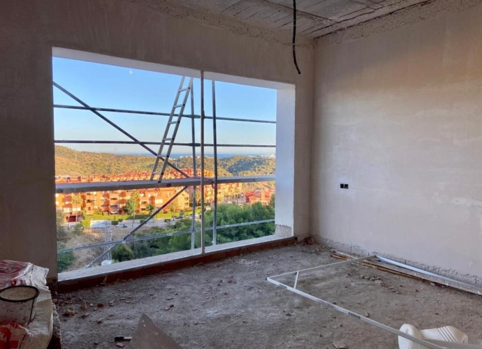 Villa Detached in Las Chapas - 6