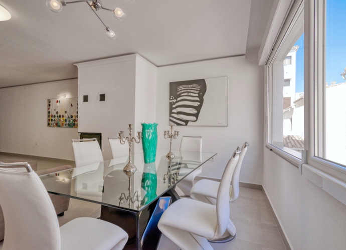 Apartamento Planta Media en Puerto Banús - 2