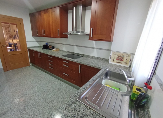 Apartment Middle Floor in New Golden Mile - 5