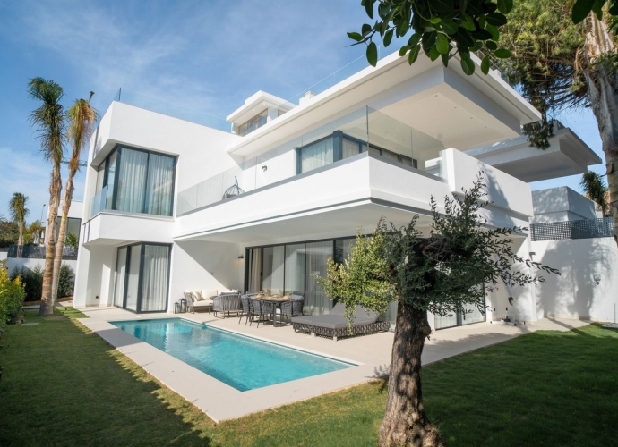 Villa Detached in The Golden Mile Villas en The Golden Mile  - 5
