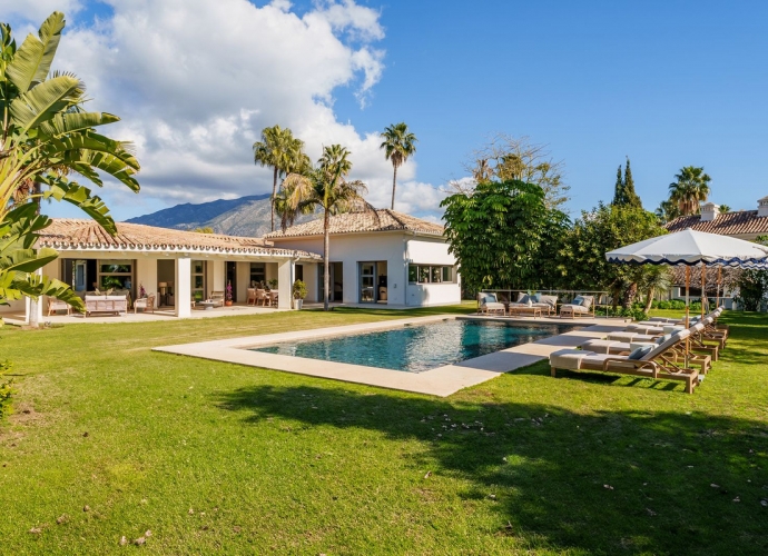 Villa indépendante situé à Nueva Andalucía Villas en Nueva Andalucia  - 1