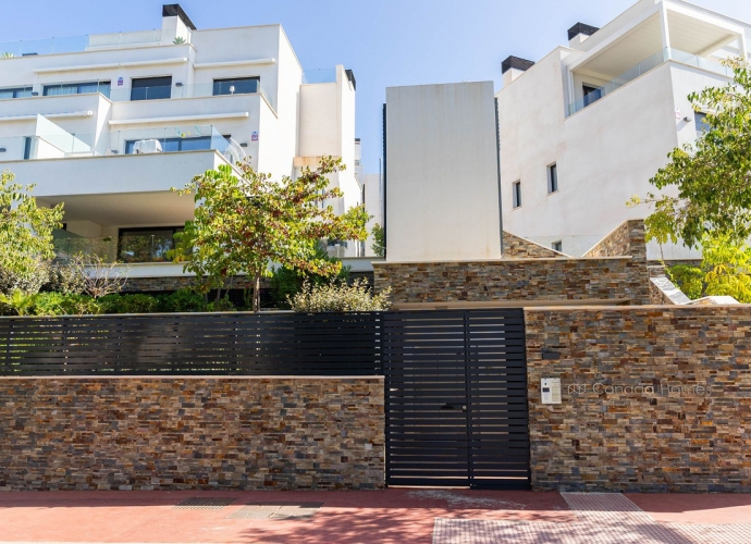 Apartment Middle Floor in Marbella - 1