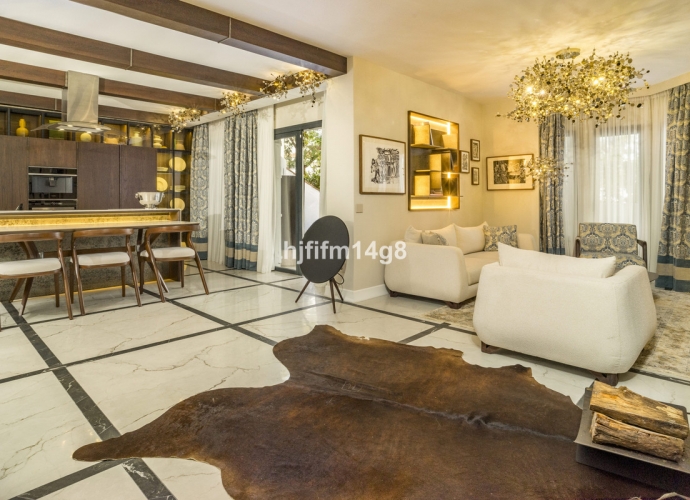 Appartement  rez de chaussée situé à Nueva Andalucía Los Naranjos  - 1