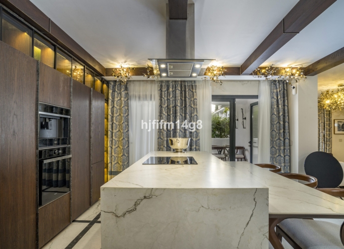Appartement  rez de chaussée situé à Nueva Andalucía Los Naranjos  - 9