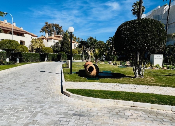 Apartamento Planta Media en Puerto Banús - 10
