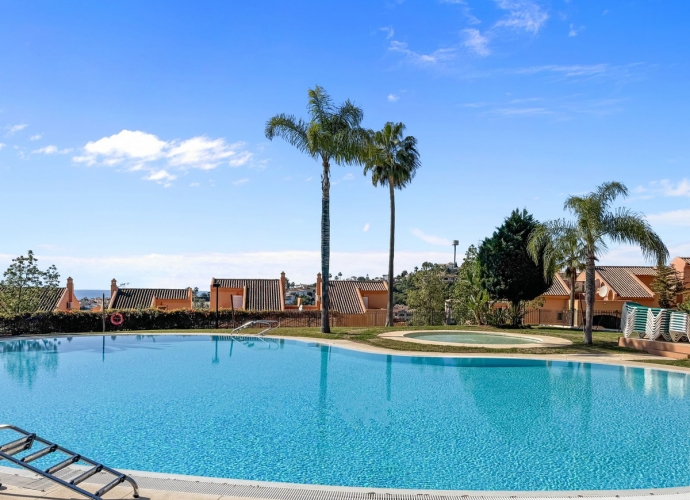 Apartment Middle Floor in Elviria - 2