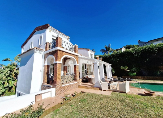 Villa Independiente en Puerto Banús - 1