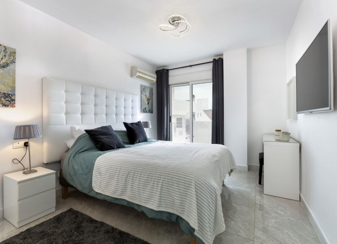 Appartement milieu d’Etage situé à Nueva Andalucía La Maestranza  - 7