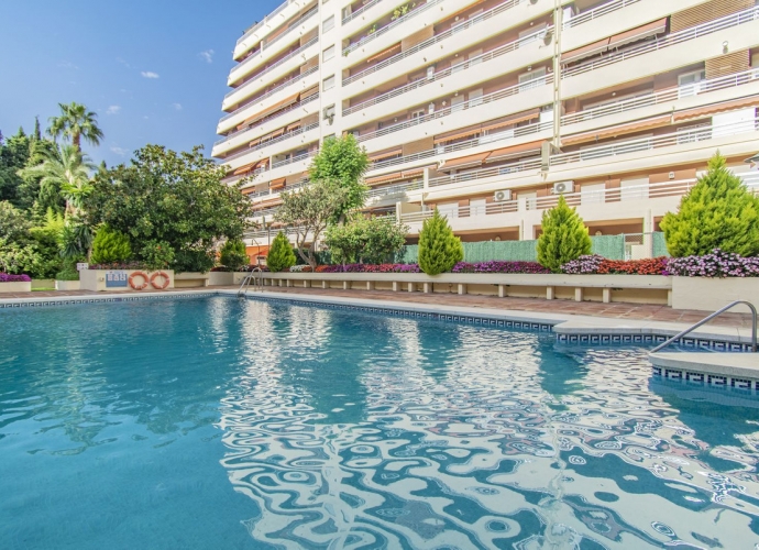 Apartment Middle Floor in Marbella - 2