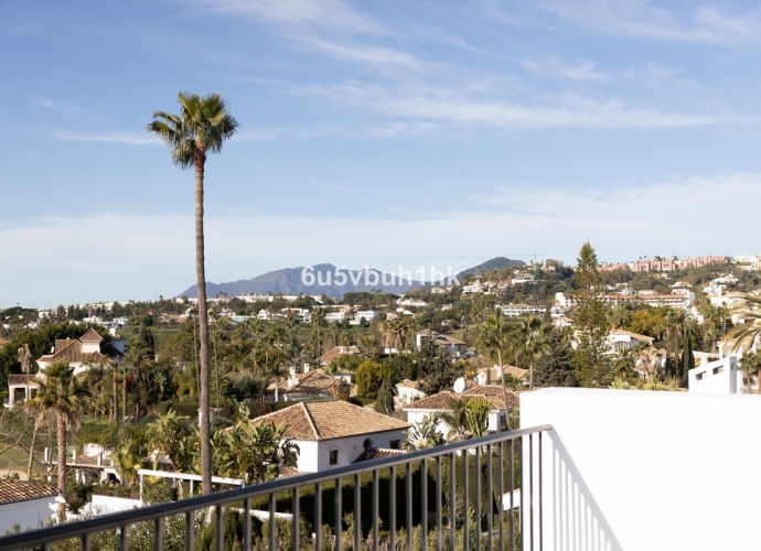 Villa Detached in Marbella - 4